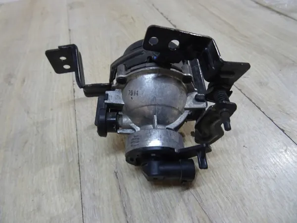 KIA SPORTAGE IV Faro Antiniebla Derecho 92202F1000 LLU image 5