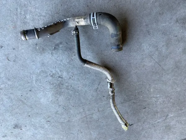 Durite d'eau Ford Transit 2020 OEM GK2Q-8A589-AC image 2