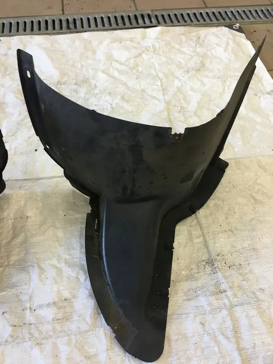 Front Left Right Wheel Arch Skoda Octavia II image 3