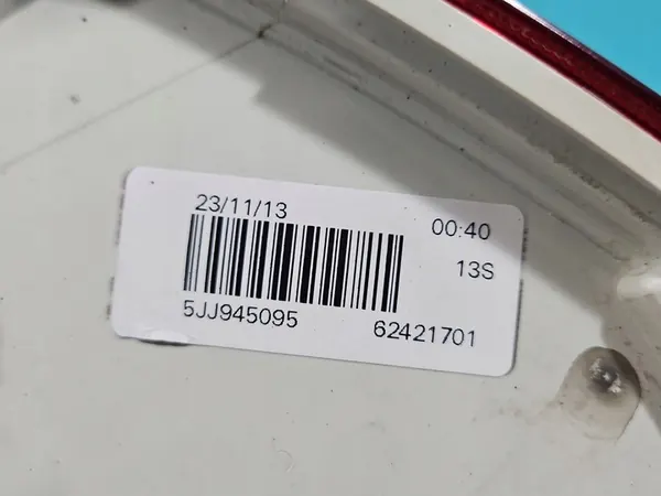 Luz Trasera Izquierda - Skoda Rapid Kombi image 5