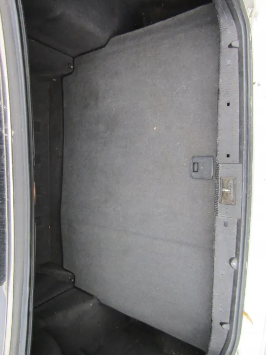 Plancher de coffre Mercedes E W210 - Pièce d'origine image 2
