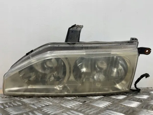 Pisca dianteiro esquerdo Isuzu Axiom 2004 OEM ESH8261 image 2