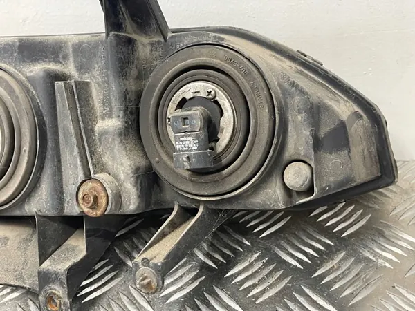 Pisca dianteiro esquerdo Isuzu Axiom 2004 OEM ESH8261 image 6