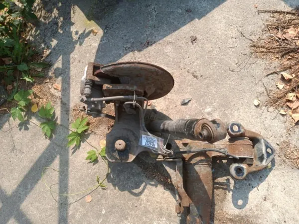 Kit Viga Suspensión Trasera OEM Wrakowisko-14757- image 6