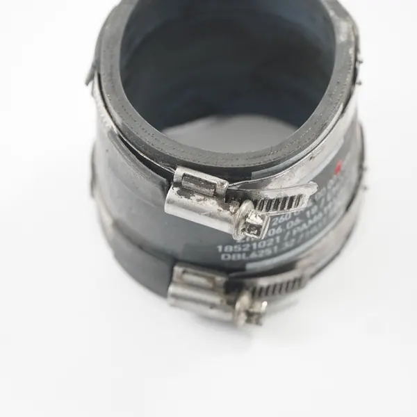 Mercedes W177 M260 Intercooler Luftschlauch A2600940000 image 6