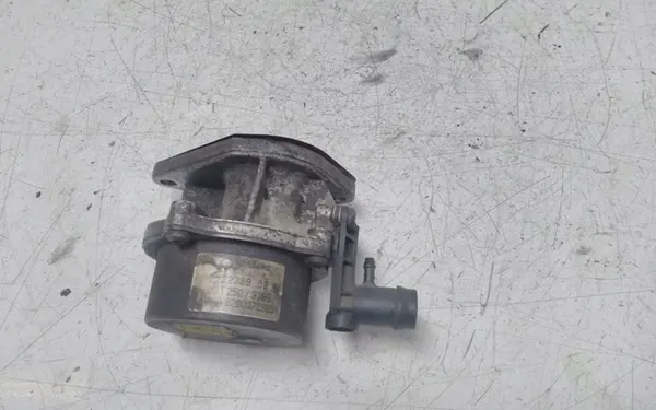 Imupumppu NISSAN PRIMERA (P12) 1.8L Diesel 2003 OEM image 5