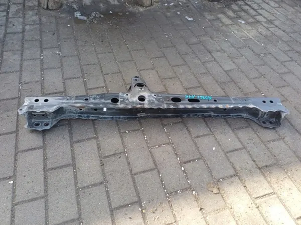 Toyota Auris 2 Front untere Stoßstangenstütze OEM LUK1026 image 4