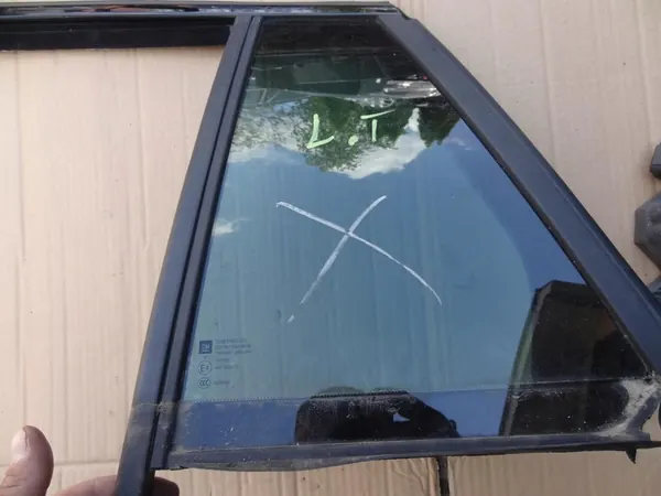 Vedação de janela traseira esquerda Opel Insignia B image 3