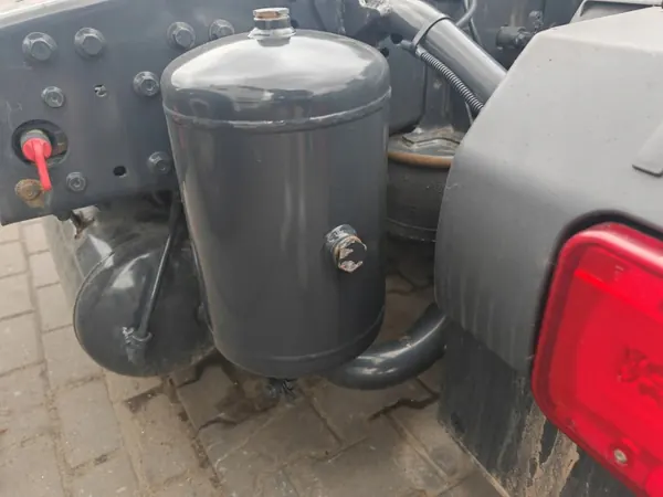 Lucht tank 10L Rechts IVECO S-Way OEM 8151401615611QW image 3