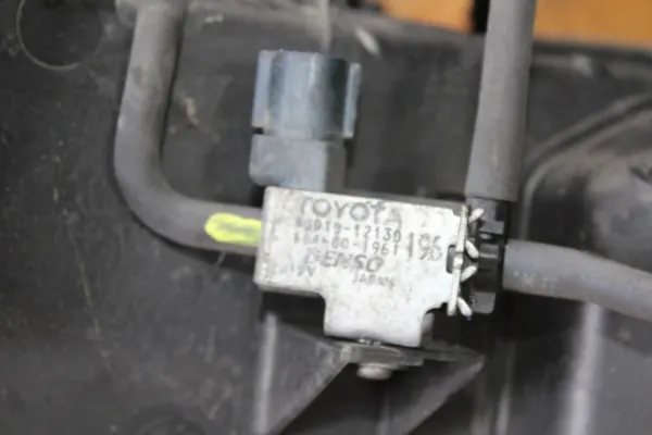 OEM Luchtfilterhuis Toyota Celica 1.8 1ZZ image 9