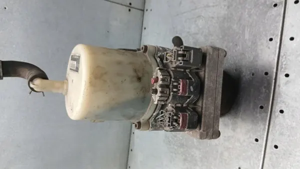 Bomba direção Mazda OEM VOLVOMAR-141475 image 3