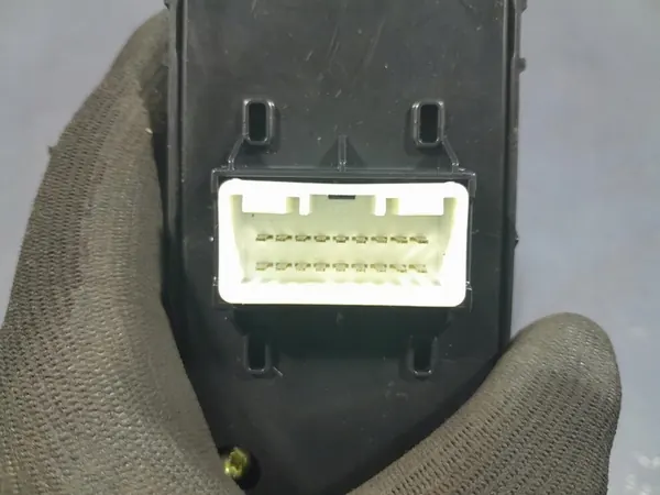 KIA SPORTAGE IV LIFT Raam Schakelaar Voor Links 93570-F1200 image 7