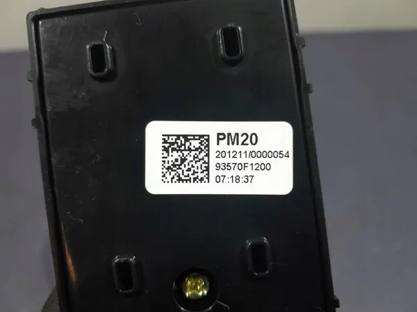 KIA SPORTAGE IV LIFT Raam Schakelaar Voor Links 93570-F1200 image 8