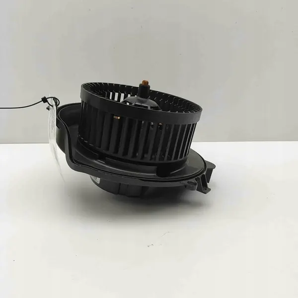 Motor de aquecimento VW Golf VII Variant 5Q2819021B image 3