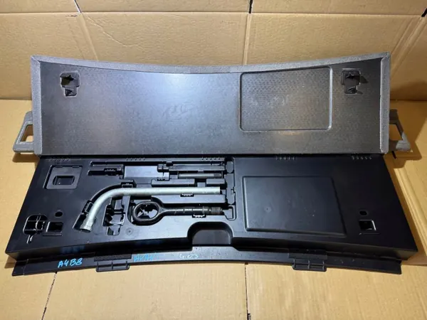 Kit réparation tapis coffre Audi A4 B8 OEM 8K9861529B image 2