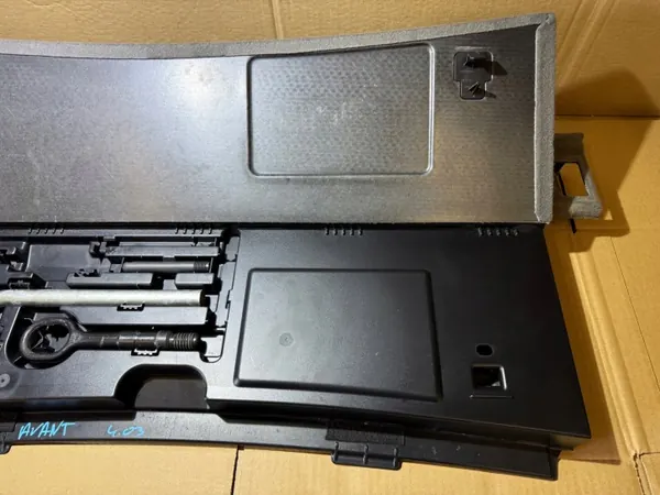 Kit réparation tapis coffre Audi A4 B8 OEM 8K9861529B image 5