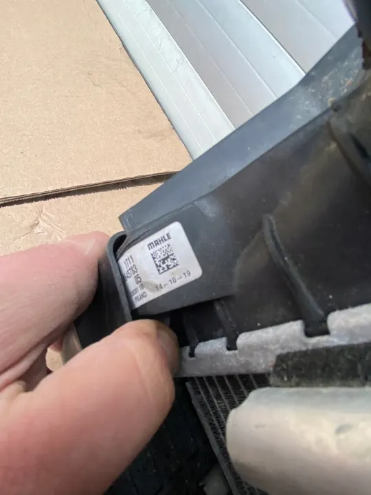 Conjunto de Radiador y Ventilador BMW X1 F48 X2 F39 MINI 7617609 8645783 image 9