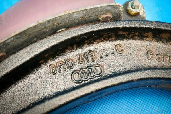 Garfo amortecedor Audi A8 S8 OEM 8R0413037C Usado image 4