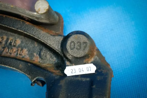 Garfo amortecedor Audi A8 S8 OEM 8R0413037C Usado image 5