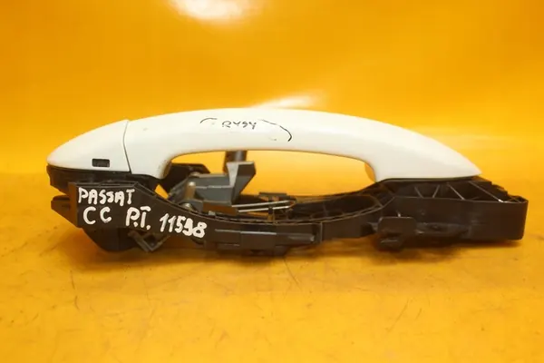 Takaluukun oikea ovenkahva VW Passat CC image 2