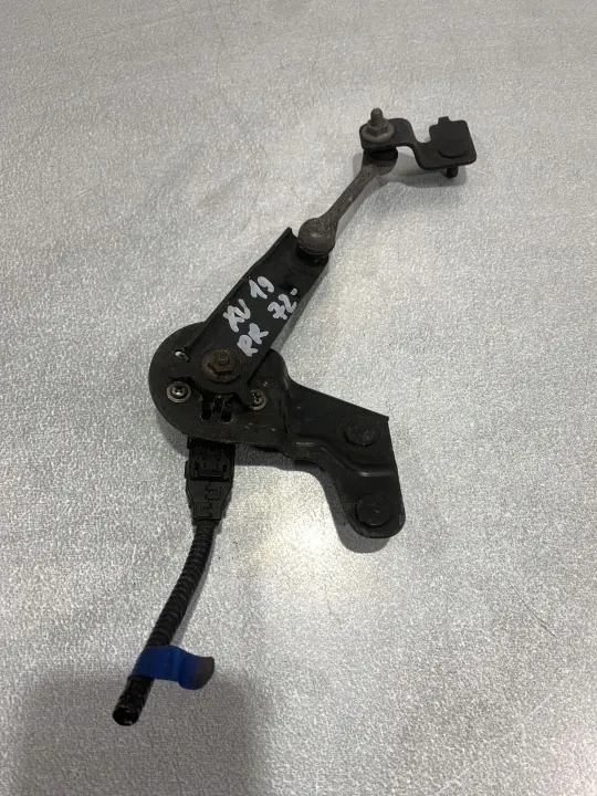 Subaru XV II Koplampniveausensor OEM A000422 image 5