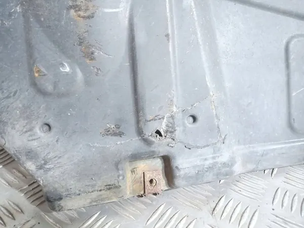Land Rover KRB500033 Getriebeunterdeckel - Gebraucht image 3