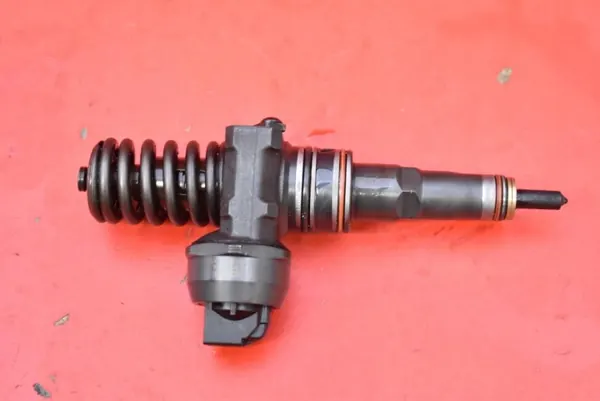 Pompe d'injection OEM 038130073AK pour Ford Galaxy 1.9 TDI image 4