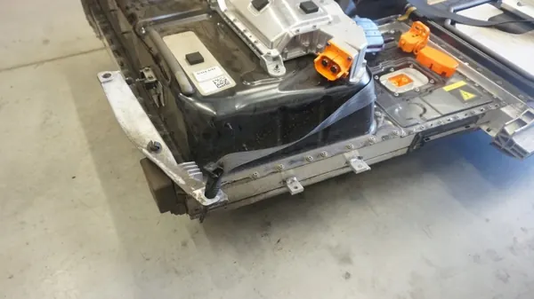 Volvo OEM 32361092 Batteri 78 Ah Begagnad Vänster + image 7