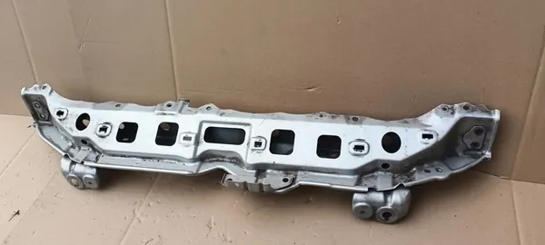 Reforço de Para-choque Dianteiro Toyota Yaris II 06-09 image 4