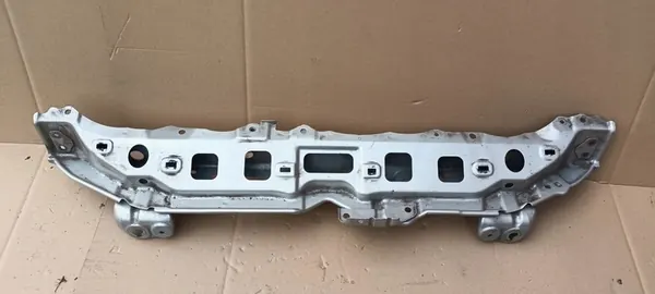 Reforço de Para-choque Dianteiro Toyota Yaris II 06-09 image 5