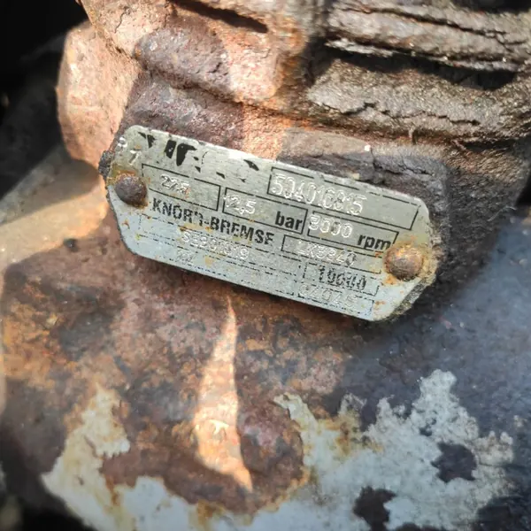 Iveco OE 504016815 Ilmankompressori, pneumatiikkajärjestelmä image 4