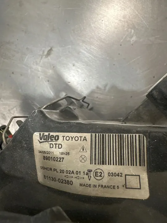 Toyota Corolla E140 E150 2011 Faro delantero derecho OEM image 7