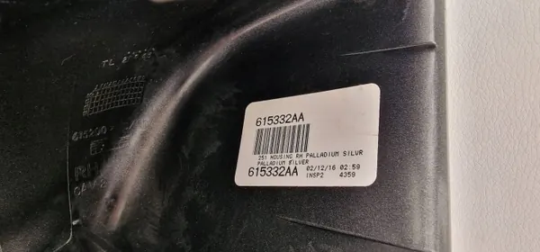 Couvercle rétroviseur droit Mercedes ML W164 OEM 615332AA image 3