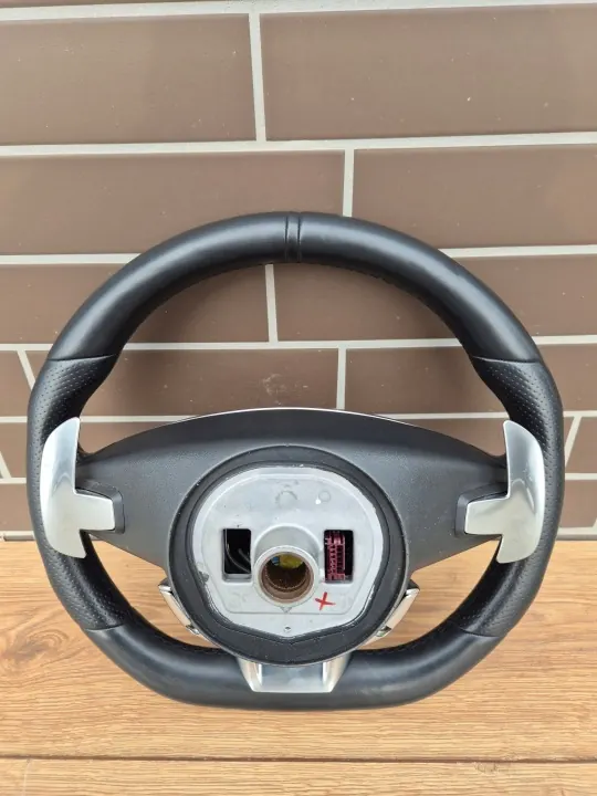 Volant Mercedes AMG d'occasion - Qualité OEM image 10