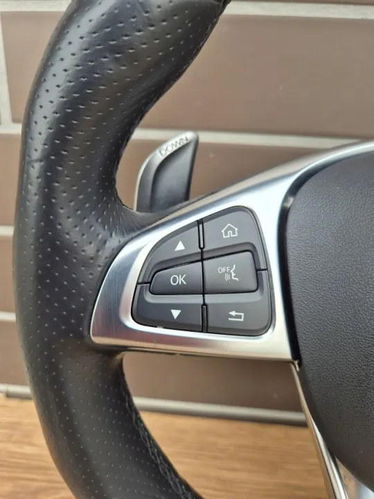 Volant Mercedes AMG d'occasion - Qualité OEM image 5