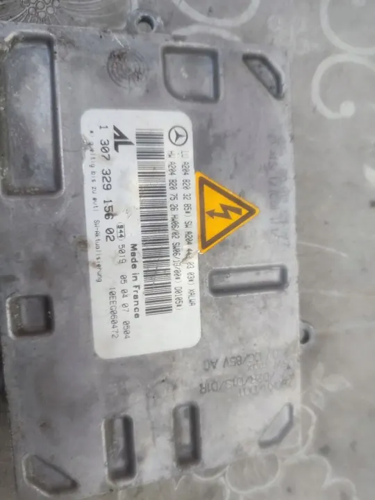 Ballast Xenon OEM A2048203285 pour Mercedes W204 image 3
