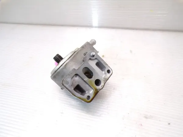 Refroidisseur d'huile d'occasion OEM 26410-2G001 Hyundai i30 image 4