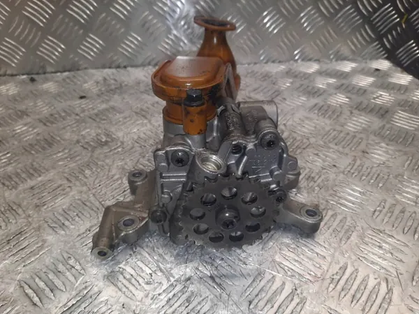 Pompe à huile d'occasion OEM 31670241 pour Volvo 2.0 D3 D4 D5 image 4