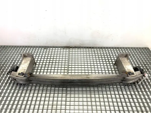 Etupuskurin vahvike OEM 8K0807113D Audi A4 B8:lle image 3