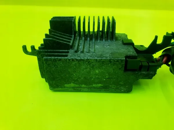 Módulo Ventilador Audi OEM 8E0959501T Usado image 4