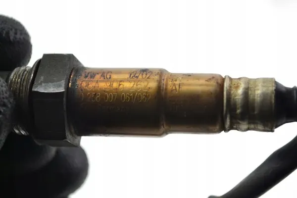 Sensor Lambda Volkswagen Golf IV 1.4 Gasolina 06A906262AF image 4