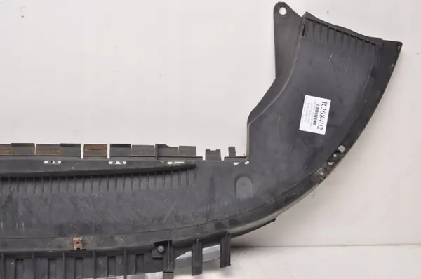 Cubierta de parachoques Volvo C30 OEM 30655409 - Usado image 5