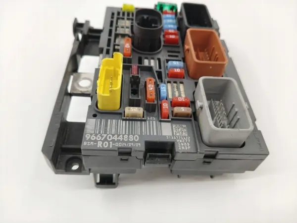 BSM-module Zekeringkast OEM 9667044880 Peugeot Citroen image 4