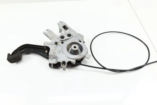 Mercedes W164 Handbromspedal OEM 1644201284 Begagnad image 3