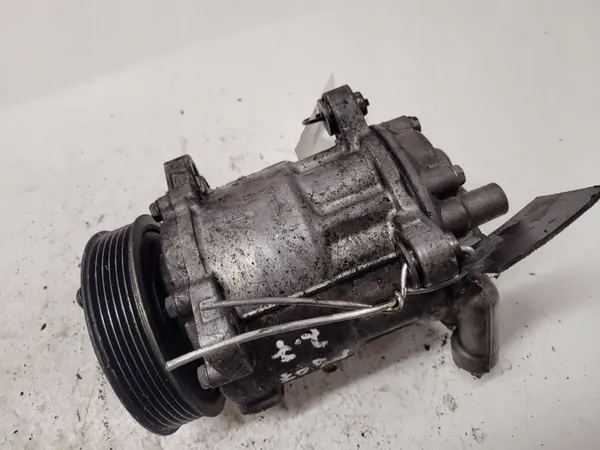 Compresor de aire acondicionado PEUGEOT 607 2.7L diésel image 4