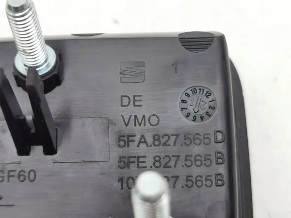 SEAT LEON kofferbakhendel OEM 5FA827565D image 6