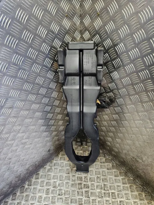 Conduto de ar cabine Audi A6 S6 C8 OEM 4K0857039 image 2