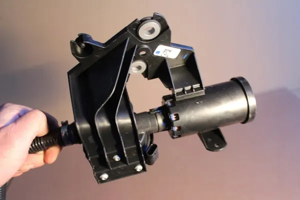 OEM 7439919 Aktivt kolfilter-slang för BMW X5 G05 LCI image 4