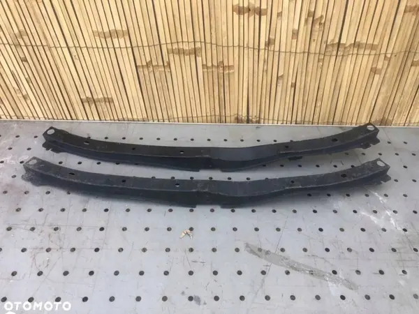 Renfort pare-chocs avant OEM 1241345 Toyota RAV4 image 2