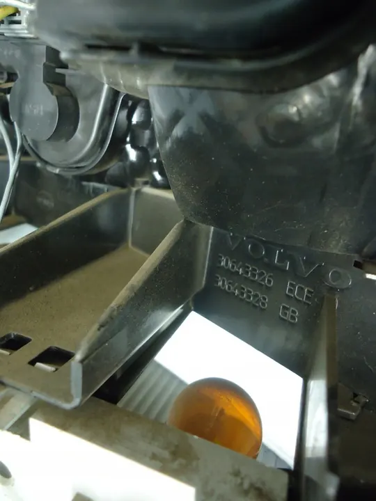 LÁMPARA TRASERA IZQUIERDA VOLVO S60 LIFT 30643326 image 7